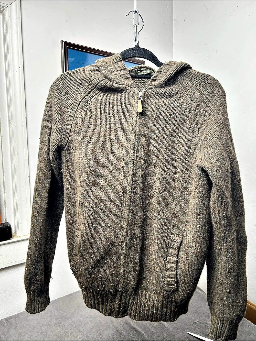 Eddie Bauer women’s Wool Blend Hooded Zip Sweater Size Medium